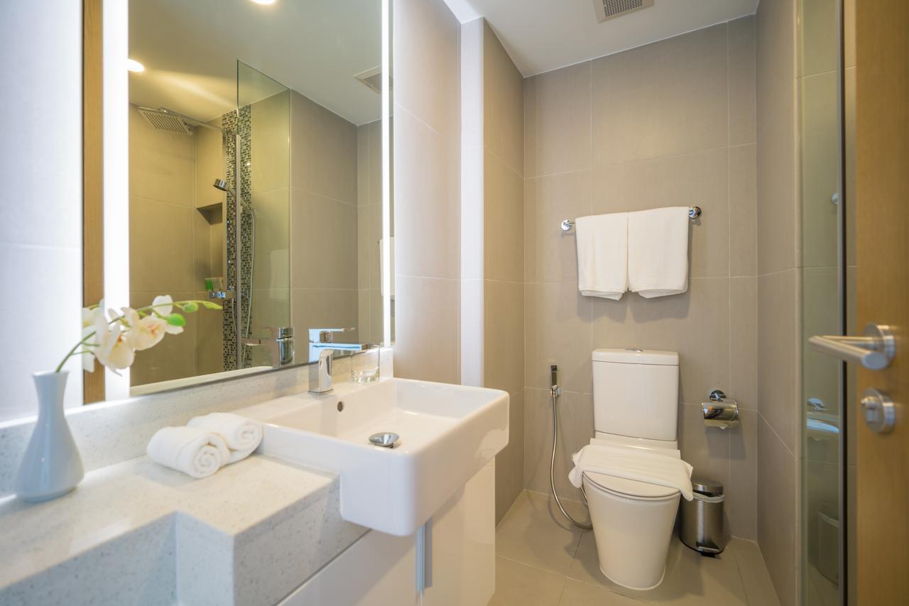 Oceanstone By Resava Apartment Pantai Bang Tao Bagian luar foto