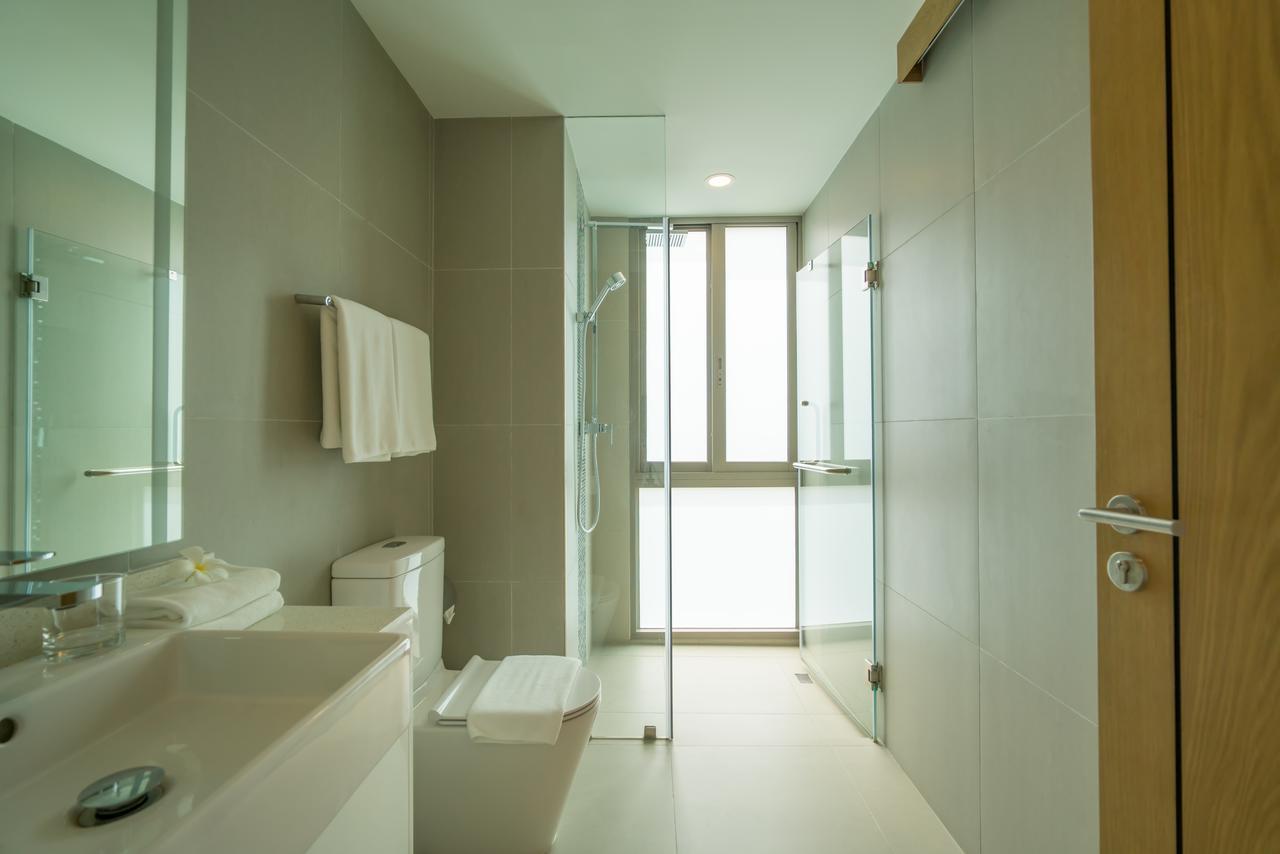 Oceanstone By Resava Apartment Pantai Bang Tao Bagian luar foto