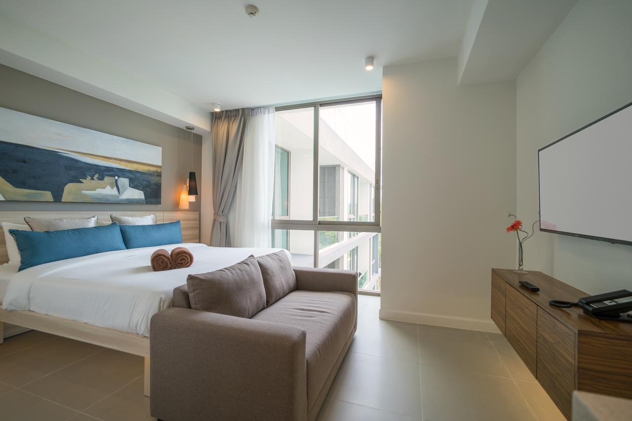Oceanstone By Resava Apartment Pantai Bang Tao Bagian luar foto